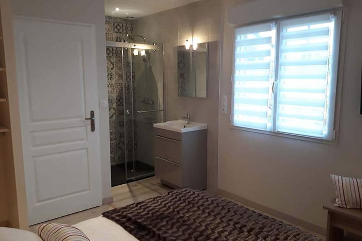 Location de vacances pour 4 personnes, avec jardin et terrasse à Saint-Christophe-des-Bardes - 4