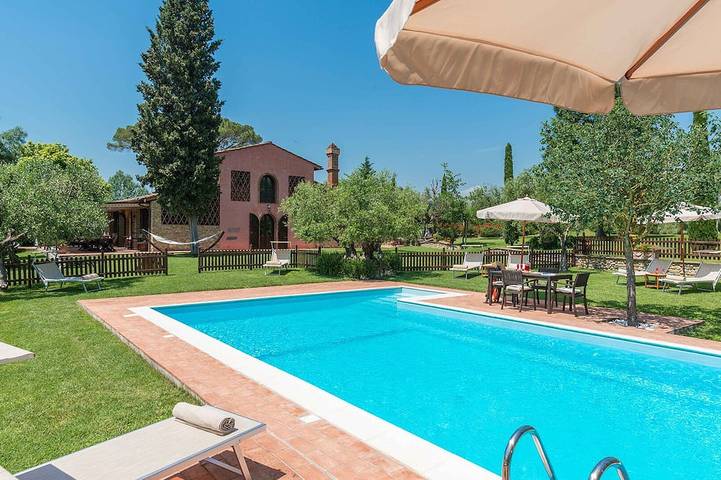 Chalet para 10 personas, con jardín y balcón - 1