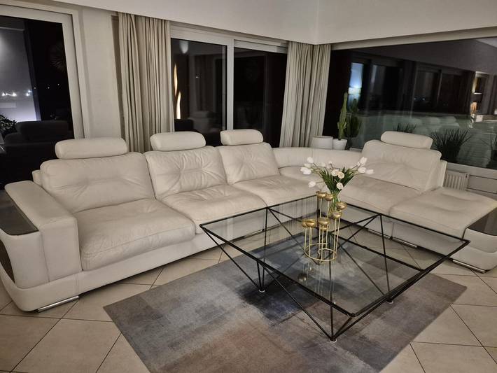 Cottage for 12 people, with sauna and garden as well as pool and terrace, with pets in Belgium