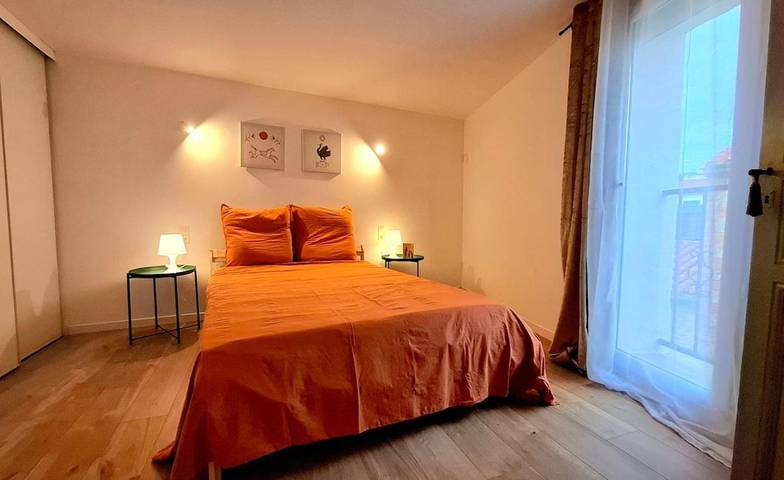 Location de vacances pour 12 personnes, avec jardin ainsi que vue et piscine à Saint-Jean-Lasseille - 3