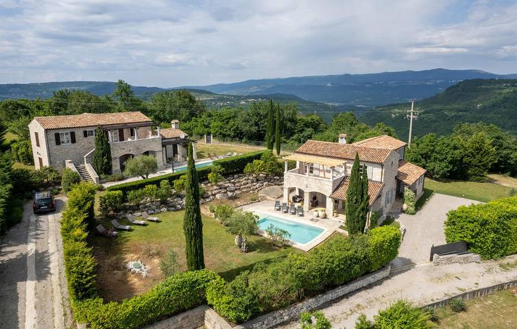 Ferienhaus für 8 Personen, mit Pool