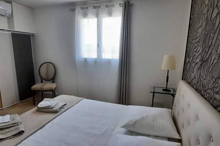 Location de vacances pour 6 personnes, avec jardin et terrasse à Montaren-et-Saint-Médiers - 3