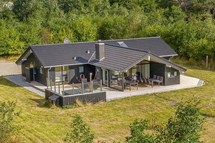 Villa für 10 Personen, mit Balkon/Terrasse und Whirlpool sowie Terrasse und Sauna auf Rømø