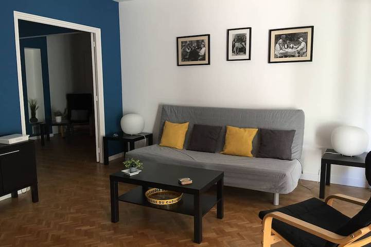 Gîte pour 5 personnes, avec jardin et terrasse dans Casino De Cassis