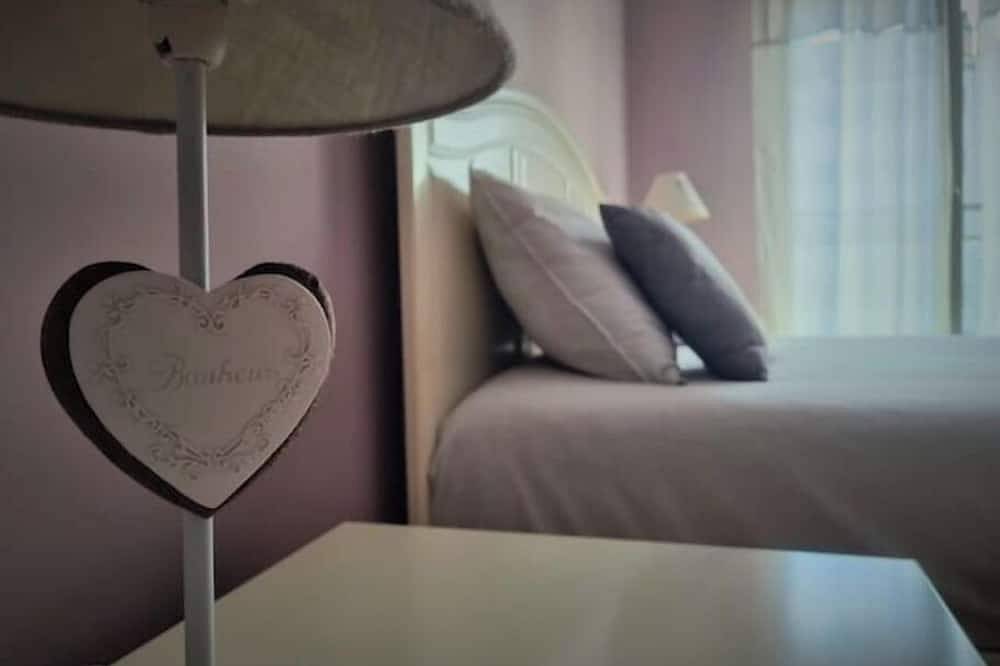 Entire apartment, The House in Albelda de Iregua, La Rioja Province