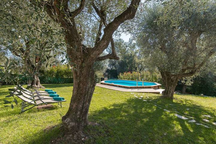 Villa pour 9 personnes, avec jardin à Roquefort-les-Pins