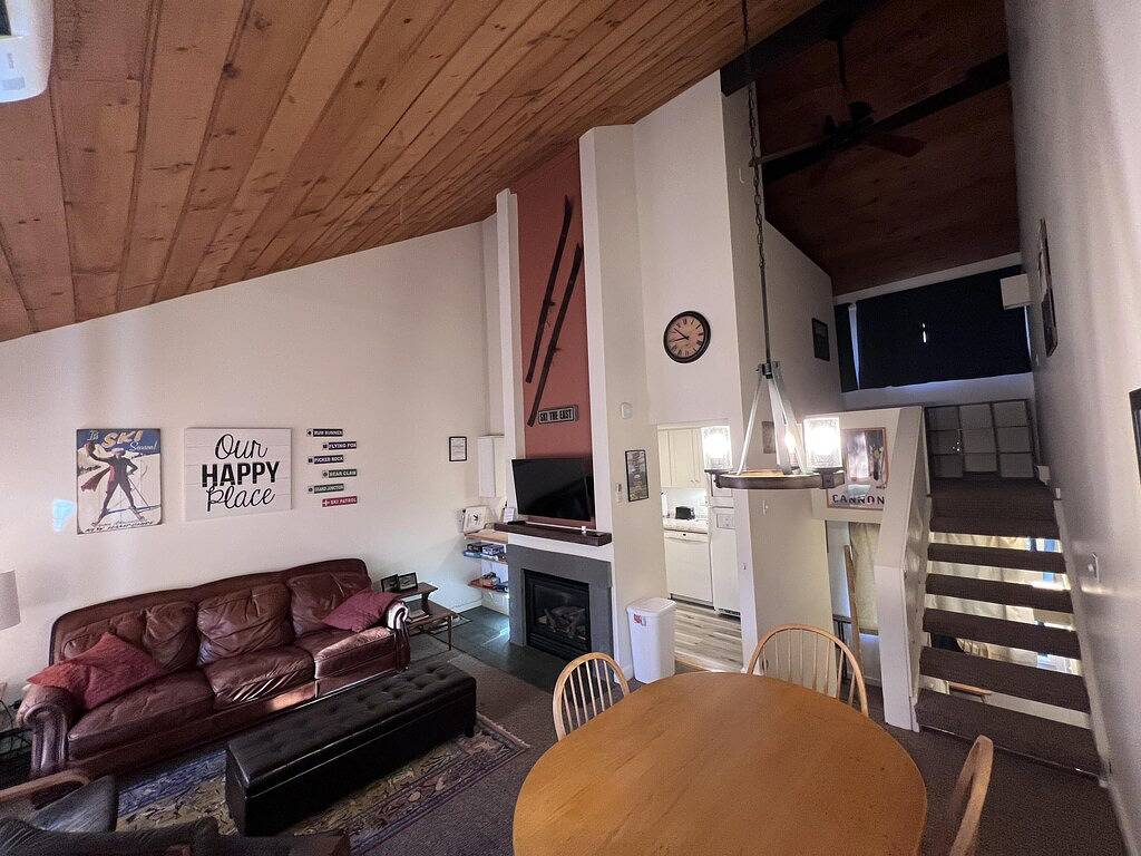 Mountain Retreat liegt nur wenige Sekunden von Loon Mt, Lincoln und White Mtns entfernt in Lincoln (NH), Franconia Notch