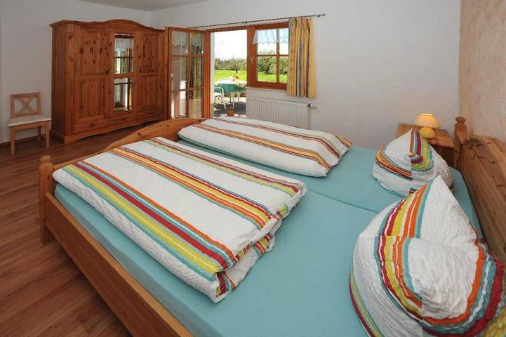 Ferienwohnung für 4 Personen, mit Terrasse und Garten in Opfenbach - 3