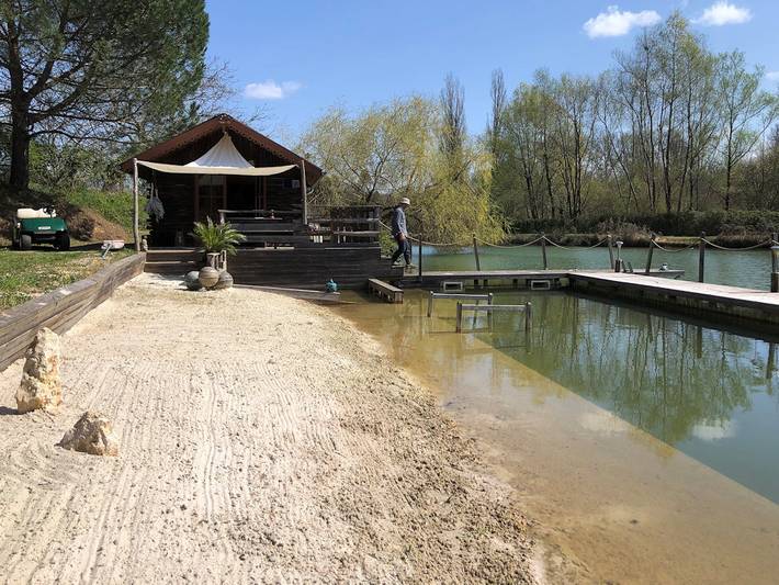 Gîte pour 2 personnes, avec vue sur le lac et jardin en Dordogne - 2