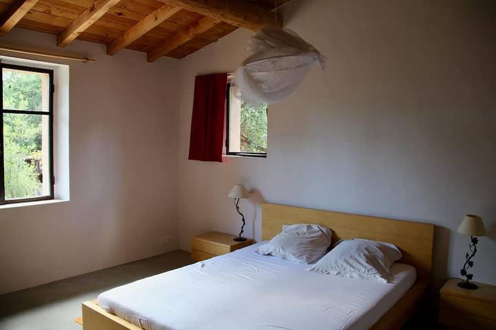 Gîte pour 8 personnes, avec jardin et piscine à Durfort-et-Saint-Martin-de-Sossenac - 3