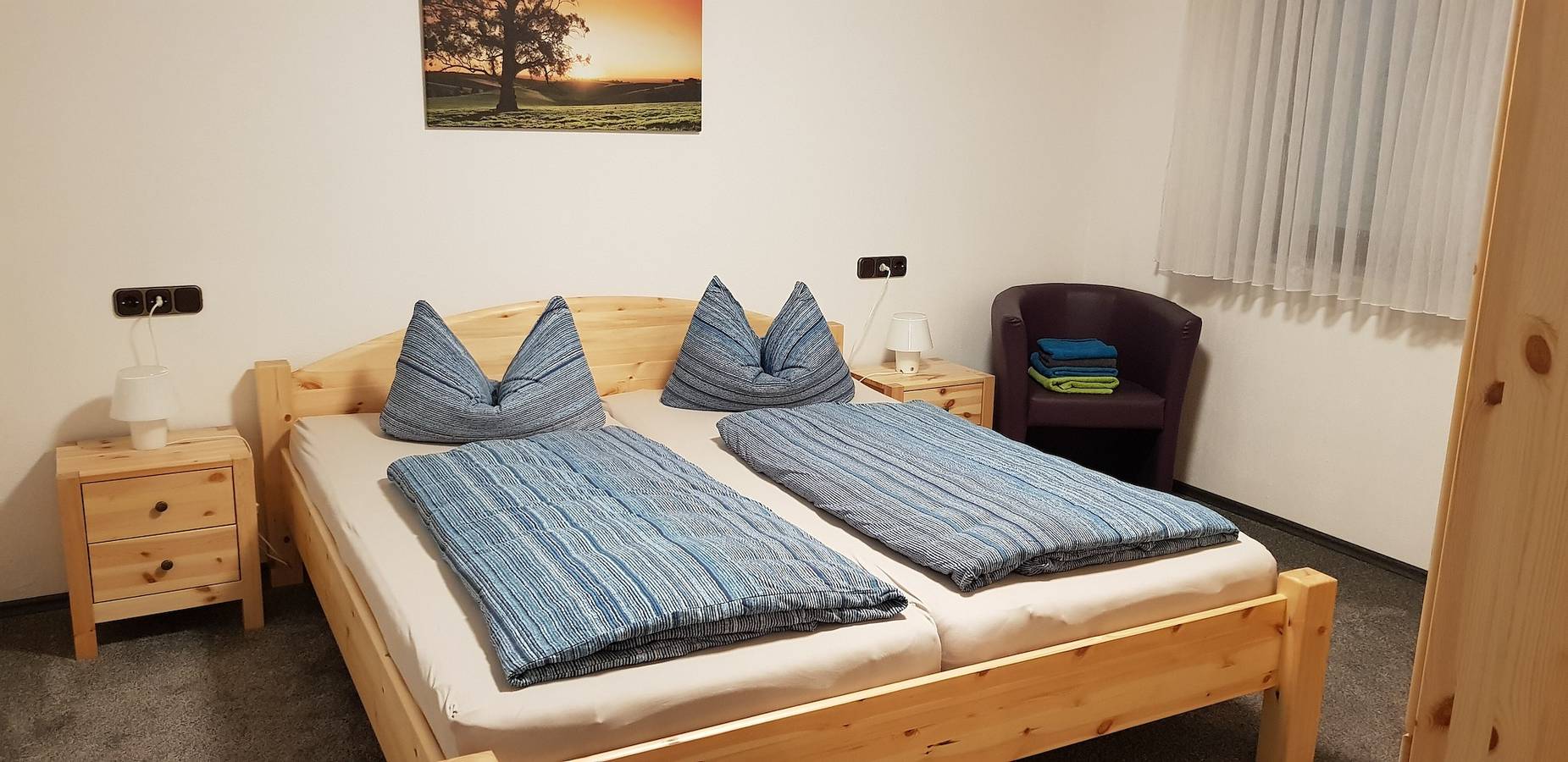 Ganze Wohnung, Ferienwohnung 'Fewo Schwarz' mit Bergblick, privater Terrasse und Wlan in Europa-Park, Ettenheim