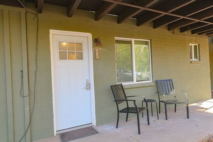 Holiday rental for 2 people, with hot tub and garden in Sedona