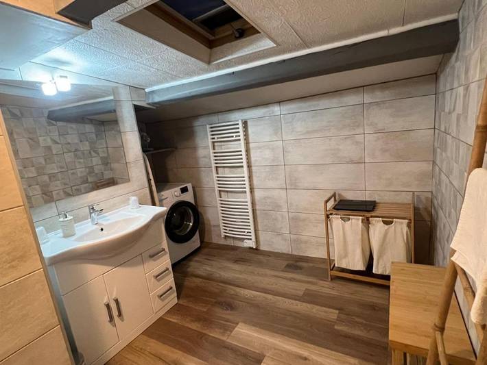 Location de vacances pour 6 personnes, avec piscine ainsi que jacuzzi et jardin à Saint-Martin-de-Valgalgues - 2