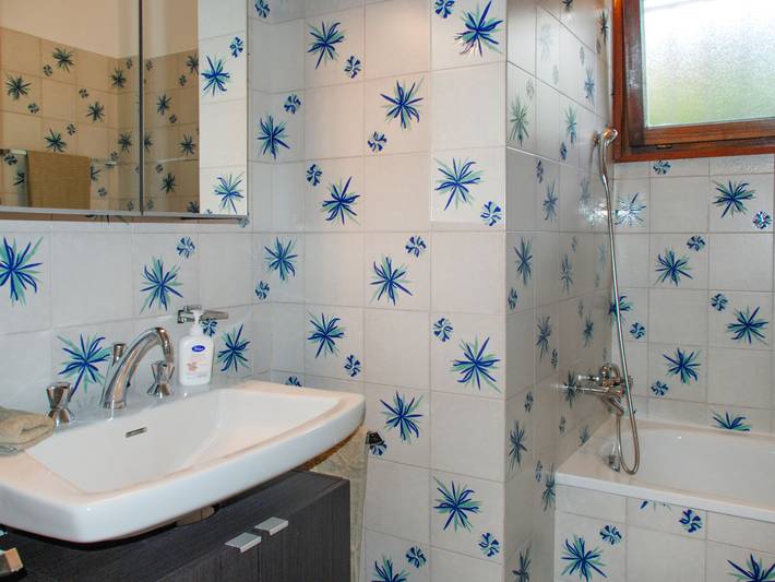 Ferielejlighed for 6 personer, med have og terrasse i Schweiz