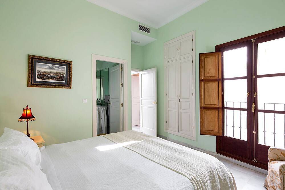 Miguel Terraza. 4 Schlafzimmer, 4 Bäder, Terrasse und privater Pool in Casco Antiguo, Sevilla