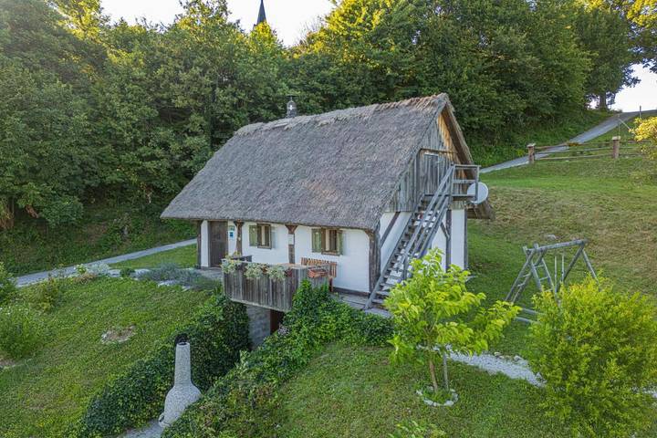 Maison de campagne pour 4 personnes, avec Jacuzzi et Terrasse ainsi que Jardin et Sauna dans Novo mesto - 2