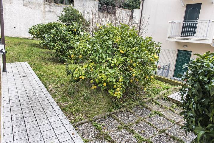 Appartement entier, Appartement de vacances pour 5 personnes avec jardin in Sirolo, Riviera del Conero