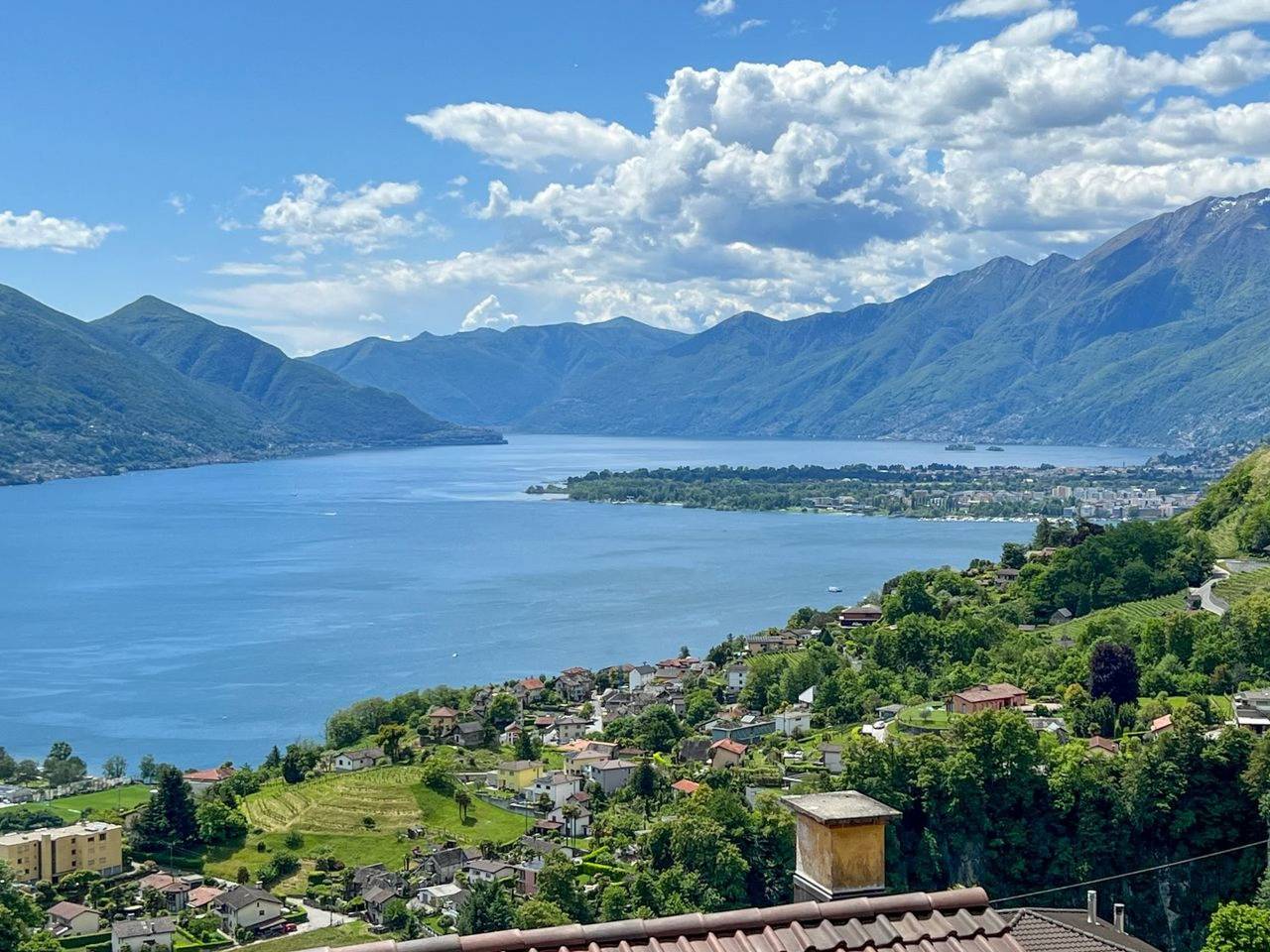 Casa Fior di Loto in Gordola, Tessiner Alpen