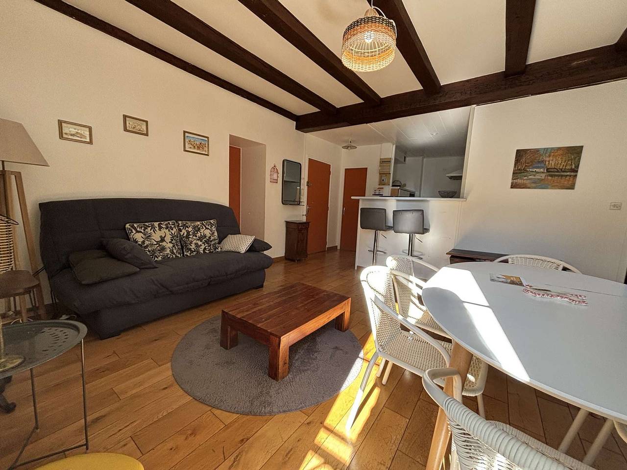 Entire apartment, Buntes 3-Zimmer-Apartment, 6 Schlafplätze, Zentrum von La Rochelle in La Rochelle, La Rochelle region