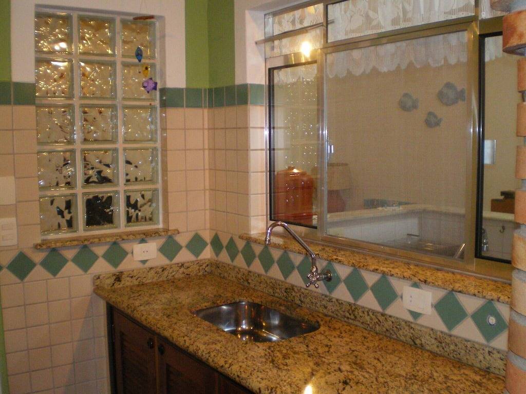 Caraguatatuba / Steinbock / Haus / Ruhig / 200 m zum Strand / Bergblick in Caraguatatuba, Região Metropolitana do Vale do Paraíba e Litoral Norte