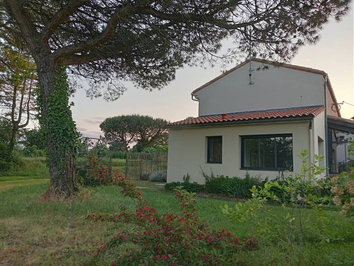 Gîte pour 15 personnes, avec jardin et terrasse à Les Herbiers - 3