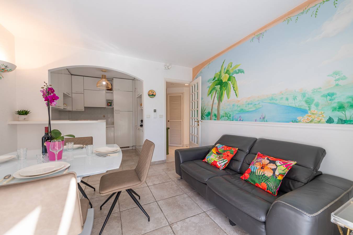 Entire apartment, Appartement 3 pièces avec parking au coeur de St Jean in Saint-Jean-Cap-Ferrat, Nice region