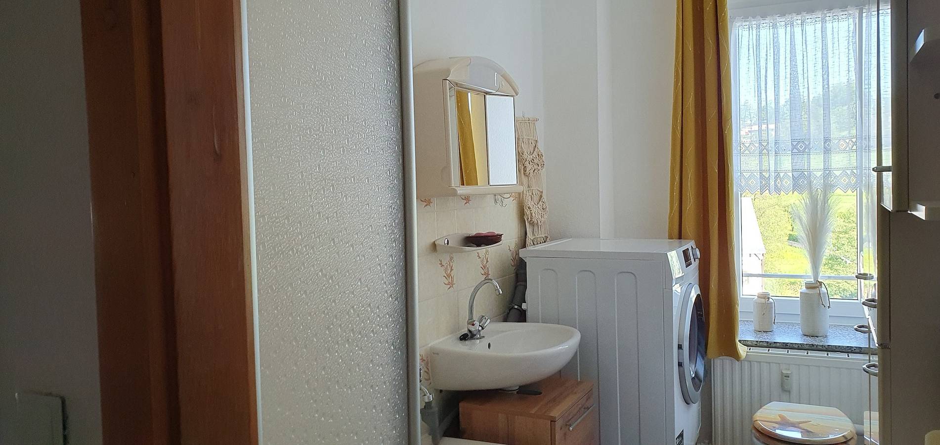 Entire apartment, Apartment 'Ferienwohnung Am Huthainberg' with Private Terrace and Wi-Fi in Börnichen, Ore Mountains
