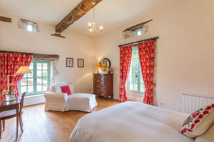 Location de vacances pour 5 personnes, avec terrasse et jardin à Saint-Aubin-de-Cadelech - 2