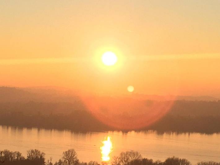 Entire apartment, Apartment 'Suite Belvedere' with Lake View, Balcony and Wi-Fi in Comerio, Varese Province