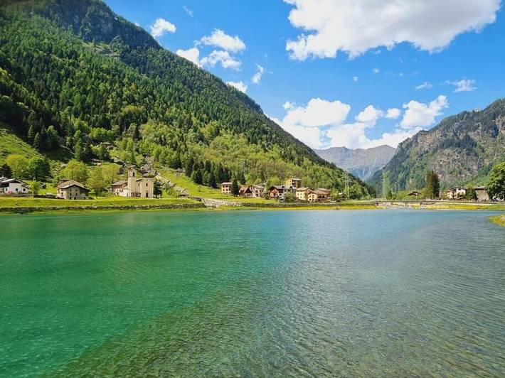 Appartamento per 6 persone, con Giardino e Panorama nonché Vista lago a Campodolcino