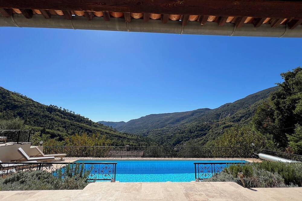 Côte d'Azur - Somptueuse villa avec piscine privée et vue magnifique in Coaraze, Côte méditerranéenne (France)