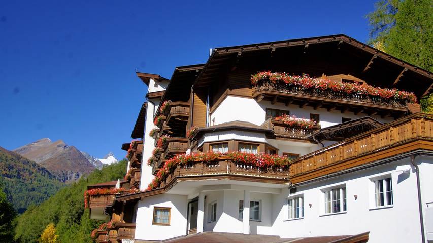 Hotel für 4 Personen, mit Terrasse und Garten sowie Sauna und Ausblick