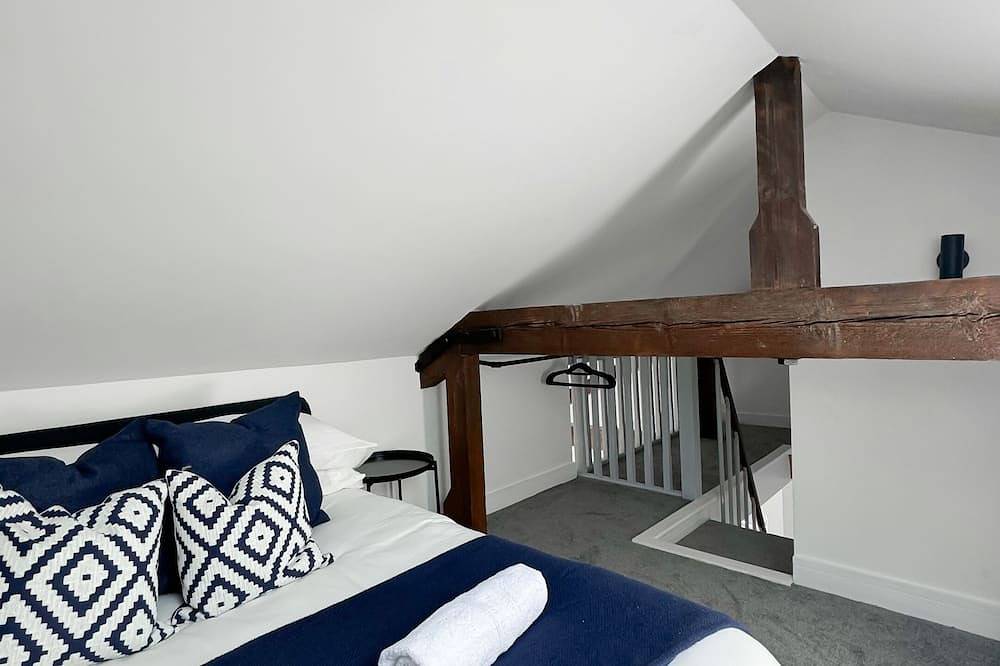 Appartement entier, En Ville-Appartement-Salle de bain privée-Vue sur la cour-Apartment 3 in Kingston-upon-Hull, Yorkshire and the Humber