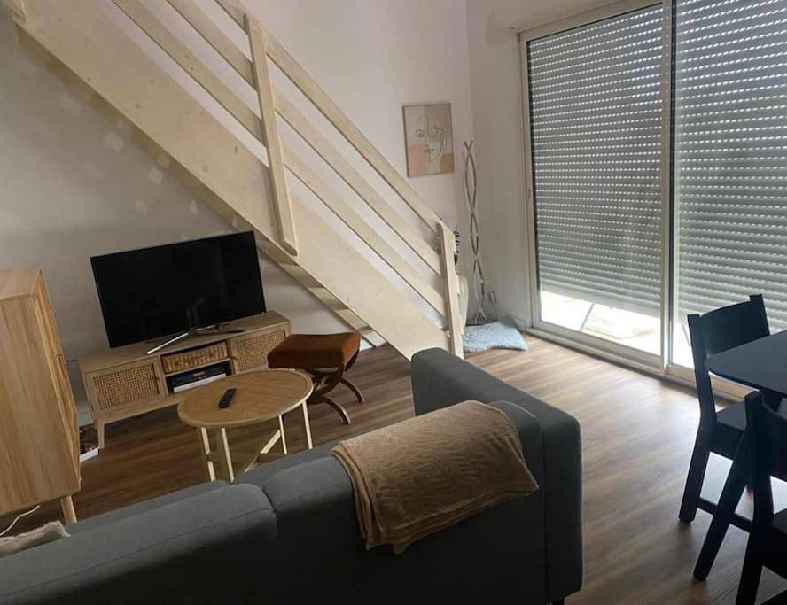 Appartement entier, Two-Bedroom Apartment in Puilboreau, Région de La Rochelle
