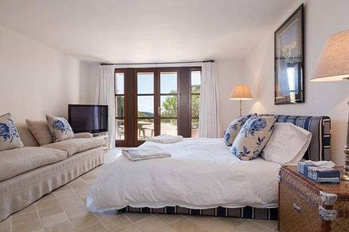 Location de vacances pour 12 personnes, avec terrasse et jardin dans l'Escalet - 4