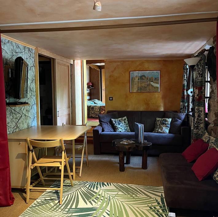 Gîte pour 4 personnes, avec jardin et piscine ainsi que terrasse et vue sur le lac, animaux acceptés à Trans-en-Provence - 4