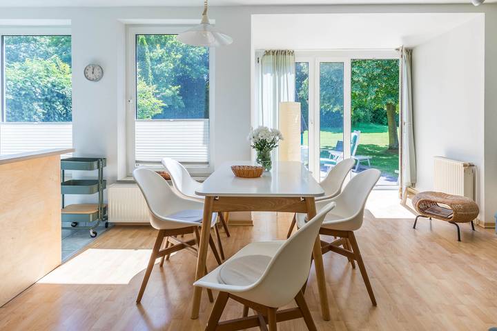 Ferienhaus für 6 Personen, mit Balkon und Garten in Boltenhagen