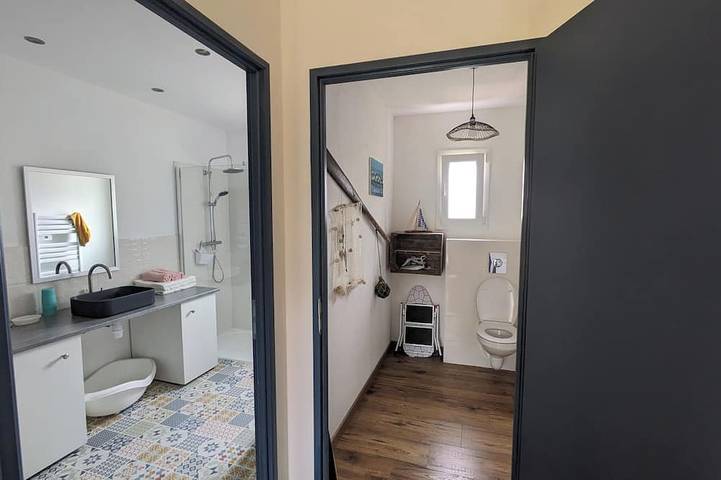 Location de vacances pour 6 personnes, avec terrasse et jardin à Corme-Royal - 4