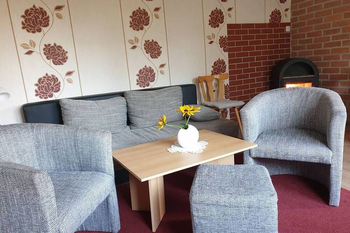 Ferienwohnung für 4 Personen, mit Terrasse und Garten in Grambin - 4