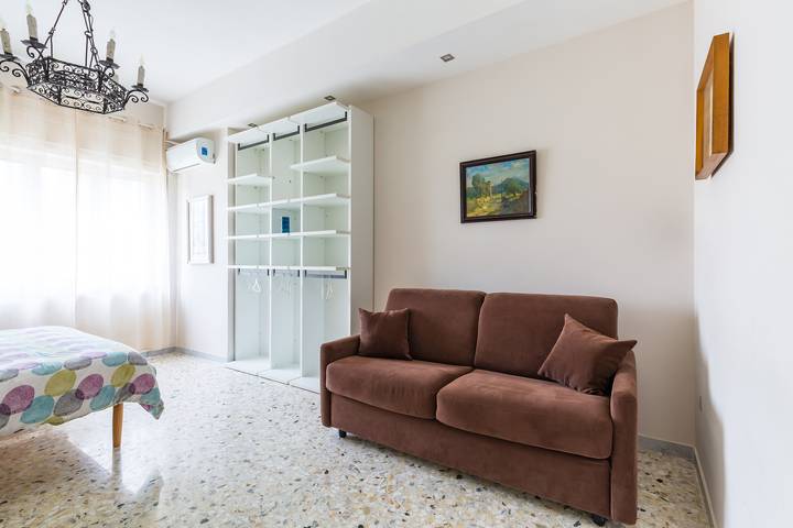 Ganze Wohnung, La Dimora Dell'Avvocato - Lo Studio in Neapel, Neapel Provinz
