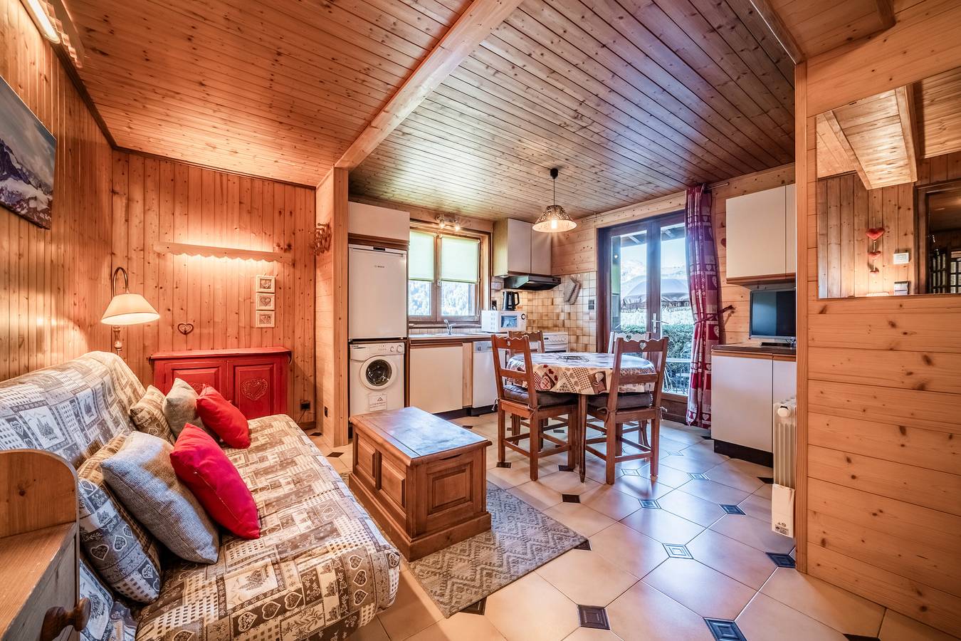 Ganze Wohnung, Appartement 'D'arnica' mit Bergblick, Balkon und Wlan in Morzine, Les Portes du Soleil