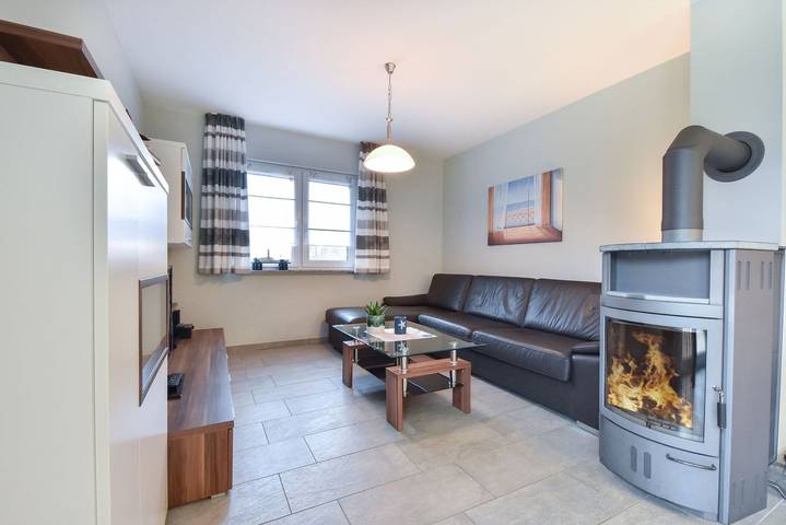 Ferienhaus für 8 Personen, mit Ausblick und Garten sowie Sauna in Kölpinsee - 2