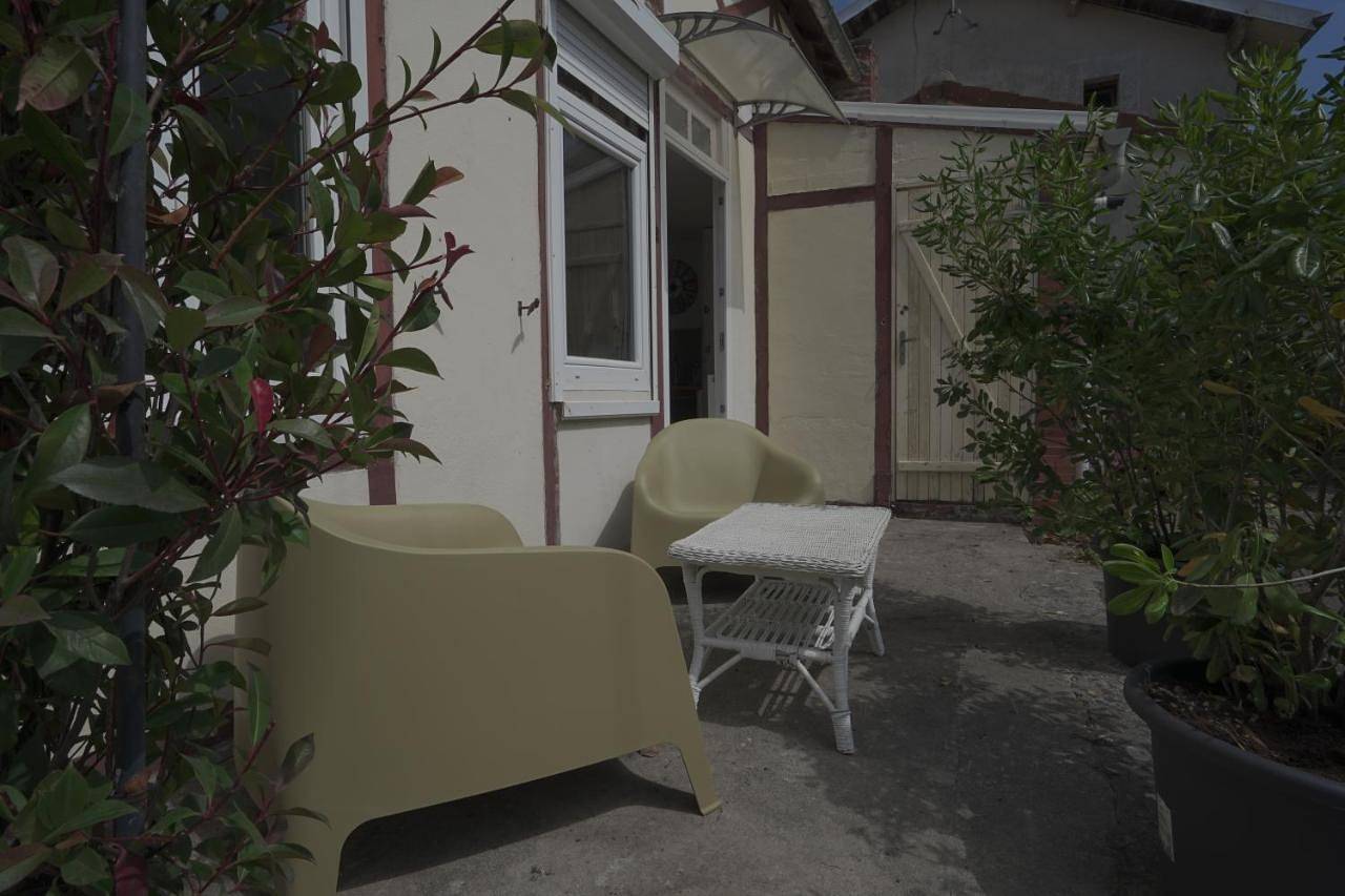 One-Bedroom House in Luc-sur-Mer, Région de Caen