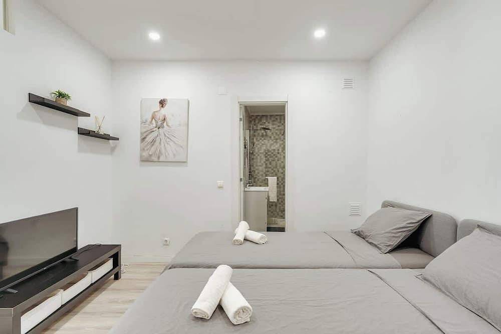 Ganze Wohnung, Sunny Flat w/ Jacuzzi & Balconies by Host Wise in Sesimbra, Halbinsel von Setúbal