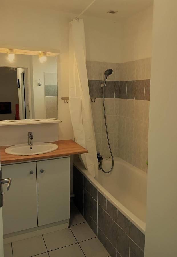 Location de vacances pour 2 personnes, avec jardin, animaux acceptés à Saint-Laurent-sur-Manoire - 4