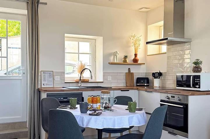 Appartement entier, Tranquiloue - Appart Cosy 4pers - 15min Puy du Fou in Les Herbiers, Vallée de la Loire