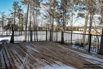 Chalet for 24 Guests in Quebec, Picture 2