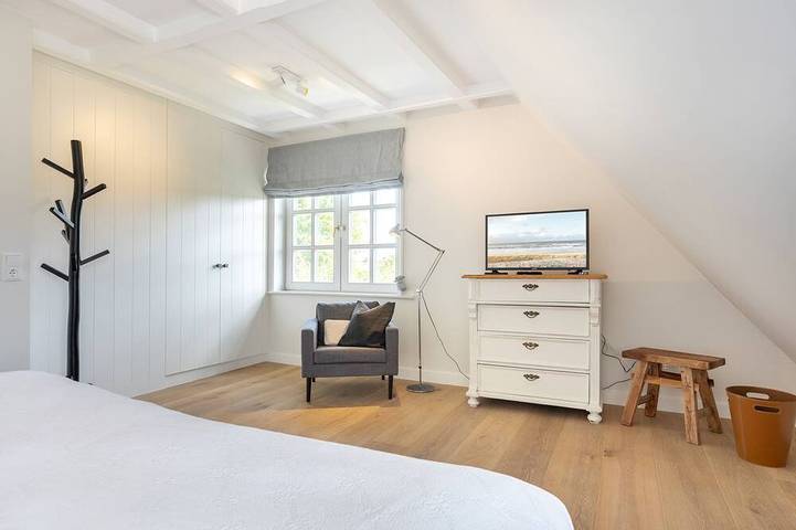 Tortuga - Großzügig geschnittenes Ferienhaus im traumhaften Kapitänsdorf Keitum in Keitum, Sylt (Gemeinde)