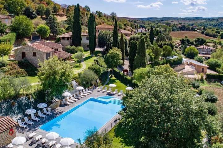 Agriturismo per 4 persone, con giardino e piscina nonché sauna in Città della Pieve