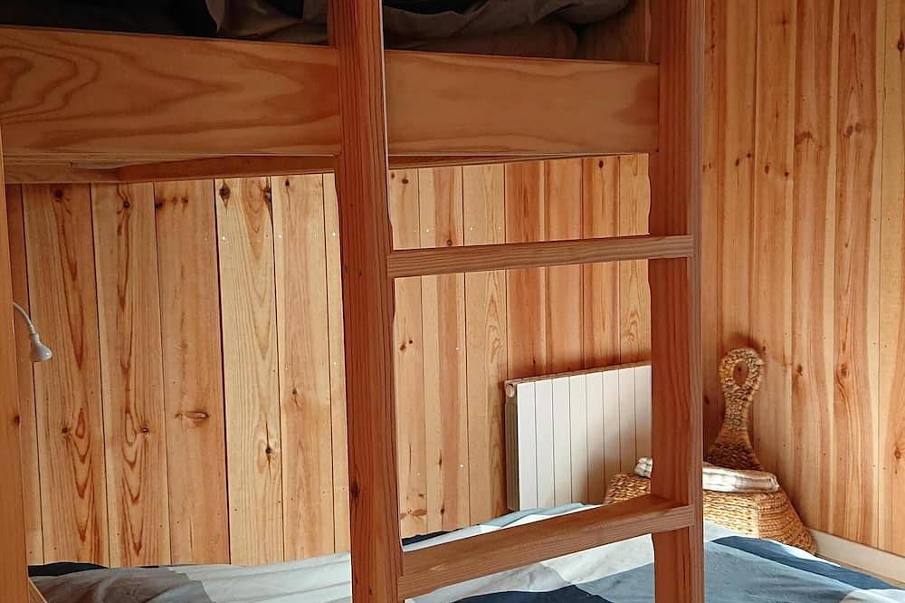 Denkmalgeschütztes Holzhaus mit 4 * beheiztem Pool, in der Nähe des Strandes, für 10 bis 14 Personen in Vendays-Montalivet, Regionaler Naturpark Médoc